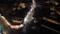 Taksim Meydani'nda Yilbasi Yogunlugu Havadan Görüntülendi