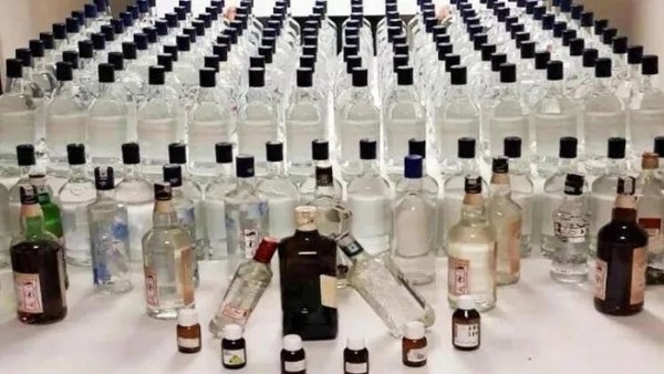 Terzi Mustafa'nın ölüm masası! Sahte alkol masası ölüm zincirine döndü