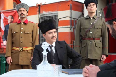 102 Yil Önceki Heyecan Yeniden Canlandi