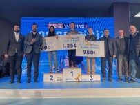 5'Inci Bagcilar Belediyesi Yüzme Yarismasi'nda Sampiyonlar Belli Oldu