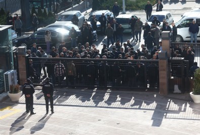 Ankara'da özel halk otobüsü şoförleri CHP Genel Merkezi önünde toplandı: Verilen sözler tutulsun