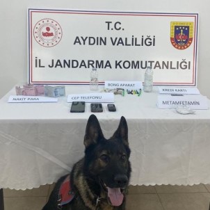Kusadasi'nda Uyusturucu Sebekesi Çökertildi