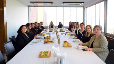 Seran Özölçer'den Kadin Haklari Günü Daveti