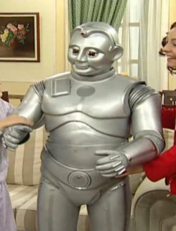 Sefo robota benzetildi!