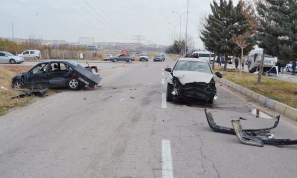 Aksaray'da zincirleme kaza: 1'i bebek 5 yaralı