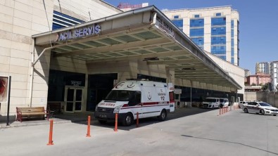 Siirt'te Traktörün Altinda Kalan Genç Hayatini Kaybetti