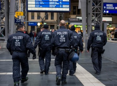 Almanya'da darbe operasyonu: Baskın planı deşifre oldu! 25 gözaltı...