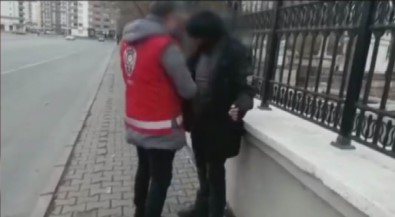 Güven Timlerinden Okul Önlerinde Uygulama Açiklamasi 35 Gram Uyusturucu Madde Ele Geçirildi