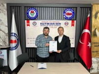 Kütahya'da Sendika Üyeleri Için Umre Organizasyonu