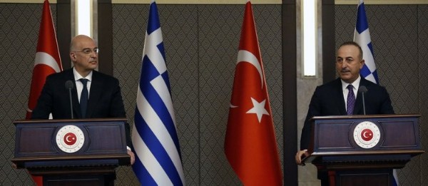 Bakan Çavuşoğlu'nun 'Türk azınlık' açıklaması Yunanistan'ı karıştırdı! Dendias'tan skandal sözler