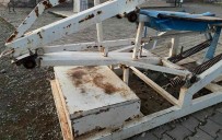 5 Yasindaki Çocuk Basketbol Potasina Sikisarak Öldü