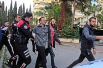 Antalya’da kan donduran cinayet: Tartıştığı annesini boğazından bıçaklayarak öldürdü