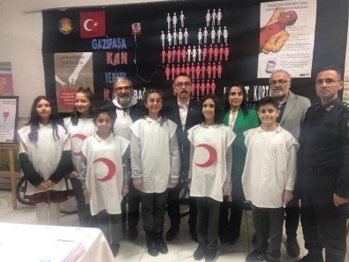 Okuldaki Kampanyada Iki Çocuga Umut Olan Bagis