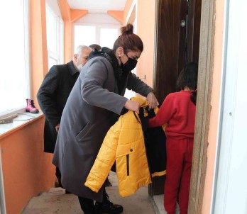 Gölbasi Belediye Baskani Simsek, Minik Kalplere Dokunmaya Devam Ediyor