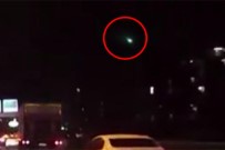 Istanbul Üzerinde Görülen Göktasi, Kameraya Yansidi