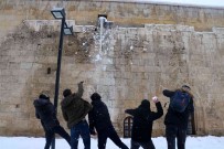 Yagan Kari Eglenceye Dönüstürdüler