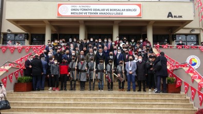 Bakan Özer Açiklamasi 'Son 19 Yilda Ögretmen Sayisi 500 Binden 1,2 Milyona Ulasti'