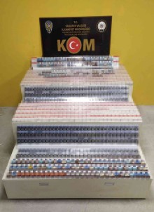 Sakarya'da 5 Ayri Adrese Operasyon Açiklamasi Bin 772 Paket Gümrük Kaçagi Sigara Ele Geçirildi