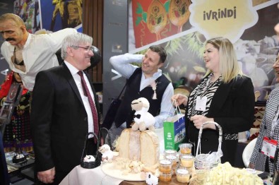 Ivrindi, EMITT'te Yöresel Lezzetlerle Öne Çikti