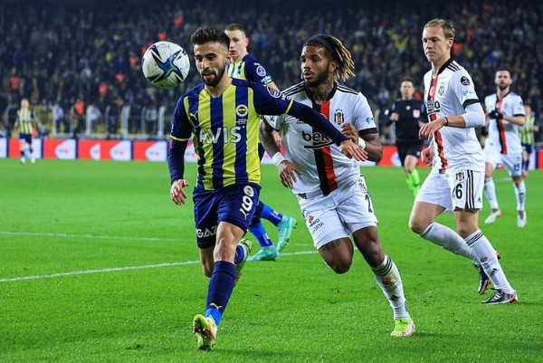İsmail Kartal Ali Koç'a listeyi verdi! Fenerbahçe'de 8 oyuncuyla yollar ayrılıyor