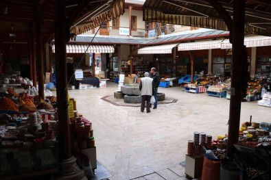 5 Asirlik Han Zamana Meydan Okuyor