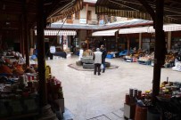 5 Asirlik Han Zamana Meydan Okuyor