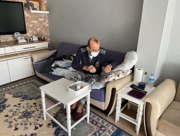 14 aydır karantinada! 80. koronavirüs testi de pozitif çıktı!
