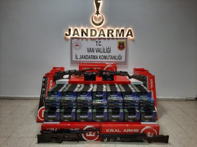 5 At Üzerinde 42 Adet Havali Tüfek Ele Geçirildi