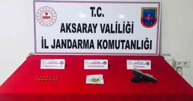 Aksaray'da Jandarma Operasyonunda Uyusturucu Ve Silah Ele Geçirildi