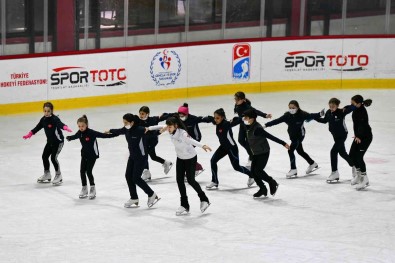 BELPA Buz Pateni Tesisi Kis Festivali Ile Baskentlilere Yeniden 'Merhaba' Dedi