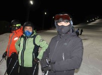 Gündüz Vali, Gece Kayakçi