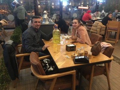 Sevgililer Gününde Esine Benzin Hediye Etti