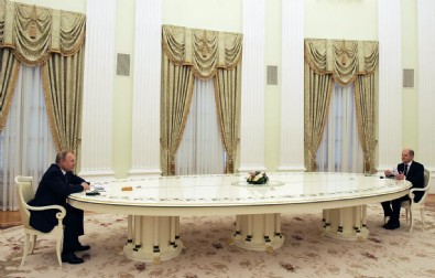 Putin geleneği bozmadı! Masada bu sefer Alman başbakan var
