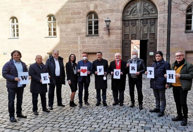 Türk Sivil Toplum Kuruluslarindan, Fürth Belediye Baskanina Geçmis Olsun Ziyareti