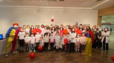 Türkiye'de Her Yil 15 Bin Bebek Kalp Hastaligiyla Doguyor