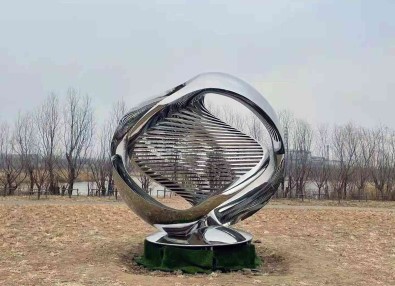 Yardimci'nin Heykeli 2022 Pekin Olimpiyatlarinda