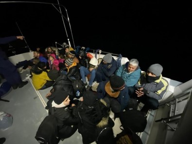 25 Düzensiz Göçmen Yakalandi