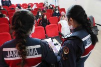 Aksaray'da Göçmen Kadinlara KADES Egitimi Haberi