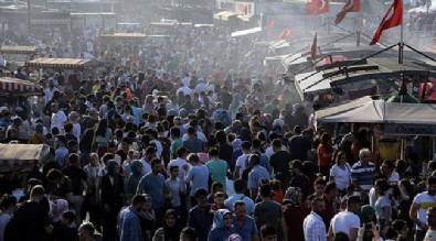 İstanbul Nüfusu Ne Kadar? İstanbul Hangi İlçede Kaç Kişi Yaşıyor?