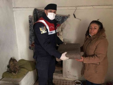 Jandarma'dan Yürek Isitan Hareket