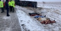 OTOBÜS KAZASI - Konya'da otobüs kazası: Ölü ve yaralılar var