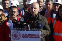 Ulastirma Ve Altyapi Bakani Adil Karaismailoglu, 1915 Çanakkale Köprüsünü Yürüyerek Geçti