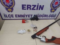 Uyusturucu Operasyonunda 2 Silah Ile 59 Adet Uyusturucu Hap Ele Geçirildi