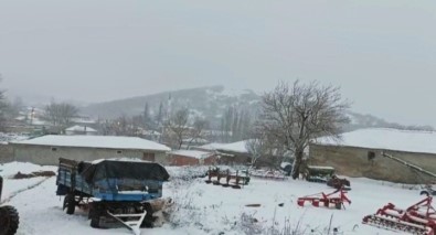 Edirne'de Sinirda Yogun Kar Yagisi