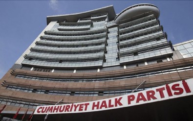 Millet İttifak'ının adaylık açmazı sürüyor! Kılıçdaroğlu ve İmamoğlu'nun cumhurbaşkanı adaylığı savaşı! CHP'nin 14. katında neler dönüyor?