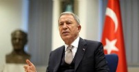 HULUSİ AKAR - Bakan Akar'dan Ukrayna-Rusya açıklaması! 'Basında çıkan haberleri ihtiyatlı değerlendirmek gerekir'