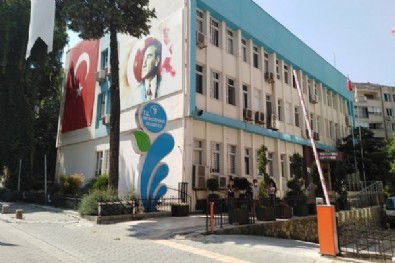 CHP'li belediyede 7 yerden birden maaş skandalı! Serdar 'Çil çil' götürmüş...