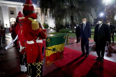 Cumhurbaskani Erdogan, Senegal'de Resmi Törenle Karsilandi