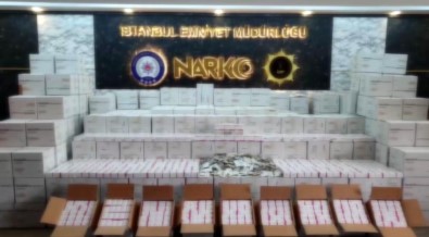 Istanbul'da Uyusturucu Operasyonu Açiklamasi Matbaa Ve Ecza Deposunda 831 Bin Hap Ele Geçirildi