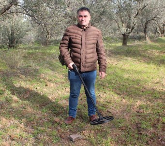 Ilkokul Mezunu Genç Adam Kendi Ürettigi Dedektörleri Dünyaya Ihraç Ediyor